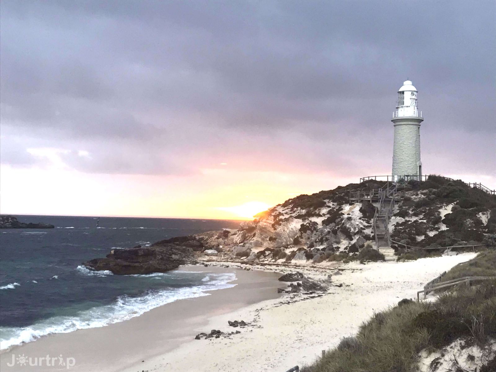 澳洲西澳羅特尼斯島Pinky Beach