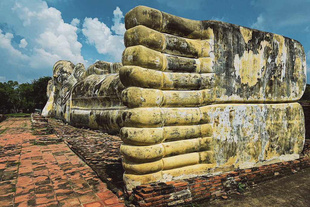 羅卡雅蘇塔寺(涅槃寺) WAT LOKAYASUTHARAM