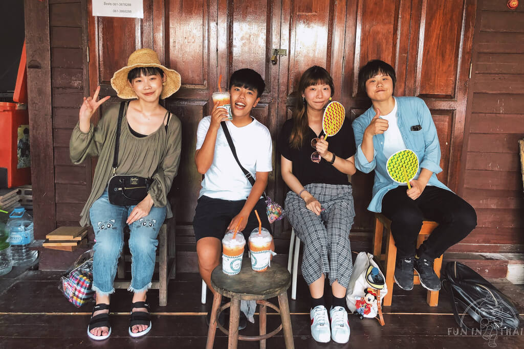 安帕瓦水上市場AMPHAWA FLOATING MARKET