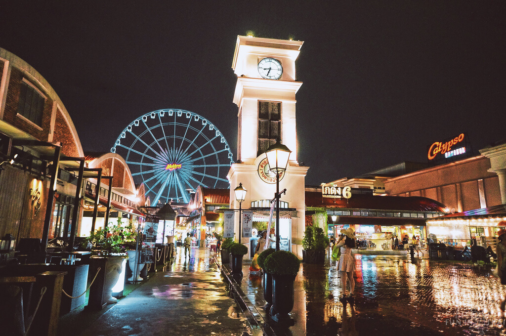 ASIATIQUE THE RIVERFRONT 河岸市集