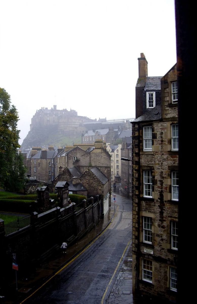 愛丁堡大象咖啡廳看愛丁堡城堡
