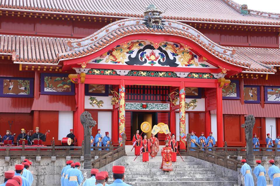 首里城守禮門觀光